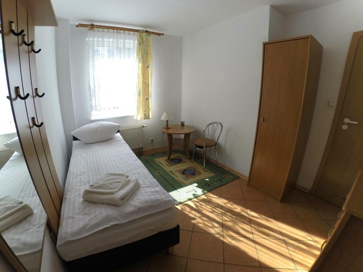 Osrodek Wypoczynkowy Merkury Mrzeżyno Exterior foto